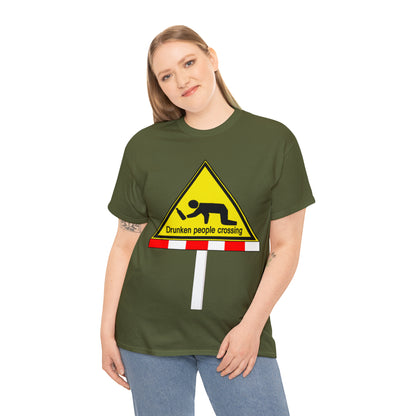 DRU**** PEOPLE CROSSING FUNNY SIGN T-SHIRT - Unisex Heavy Cotton Tee - AUS
