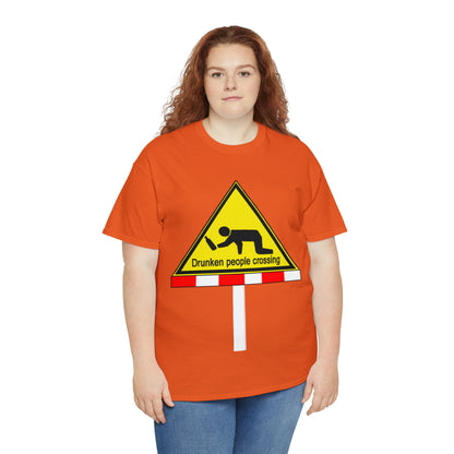 DRU**** PEOPLE CROSSING FUNNY SIGN T-SHIRT - Unisex Heavy Cotton Tee - AUS