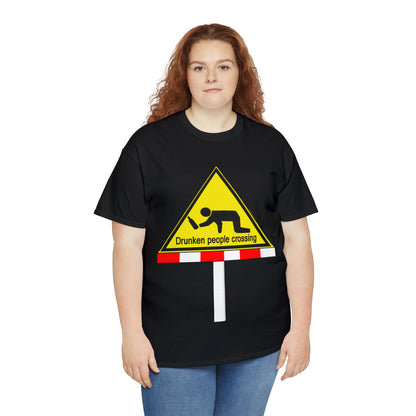 DRU**** PEOPLE CROSSING FUNNY SIGN T-SHIRT - Unisex Heavy Cotton Tee - AUS