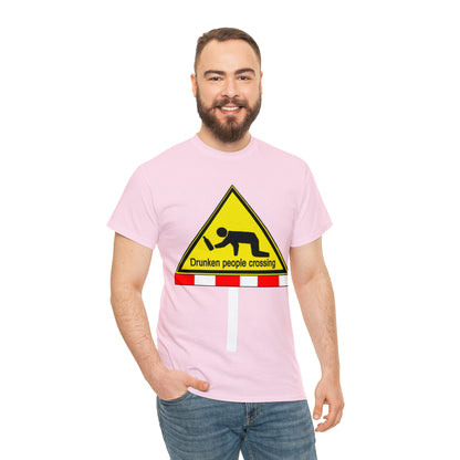 DRU**** PEOPLE CROSSING FUNNY SIGN T-SHIRT - Unisex Heavy Cotton Tee - AUS