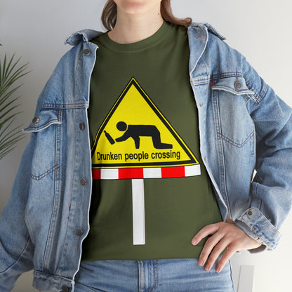 DRU**** PEOPLE CROSSING FUNNY SIGN T-SHIRT - Unisex Heavy Cotton Tee - AUS