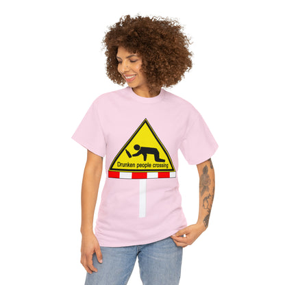 DRU**** PEOPLE CROSSING FUNNY SIGN T-SHIRT - Unisex Heavy Cotton Tee - AUS